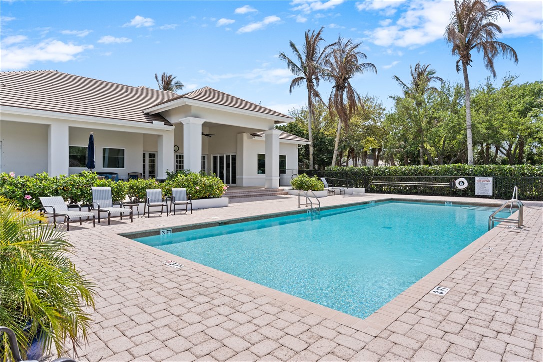 Community amenity area at Bermuda Club