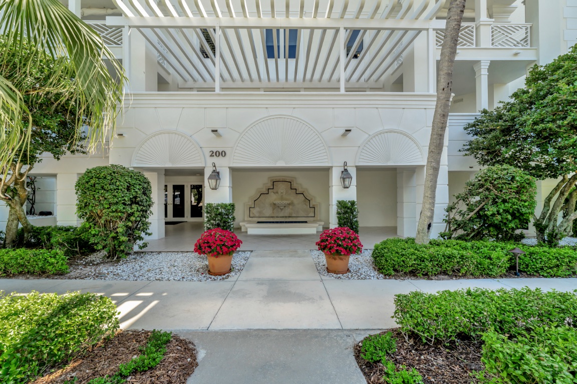 Community amenities at Carlton