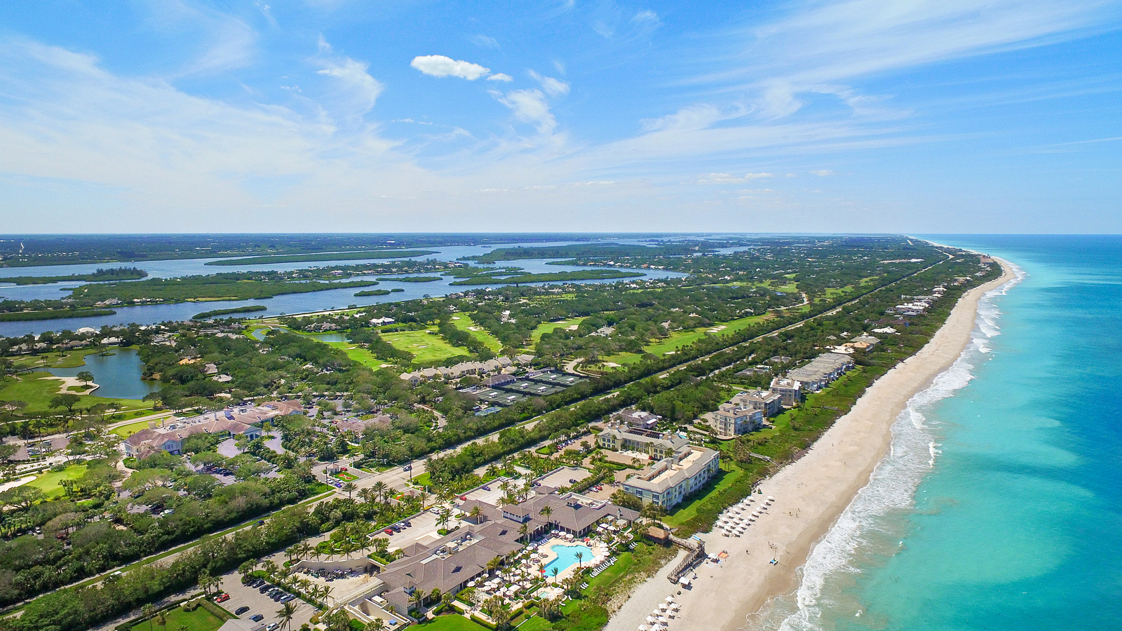Aerial view of John’s Island extending between the Atlantic Ocean and Indian River Lagoon
