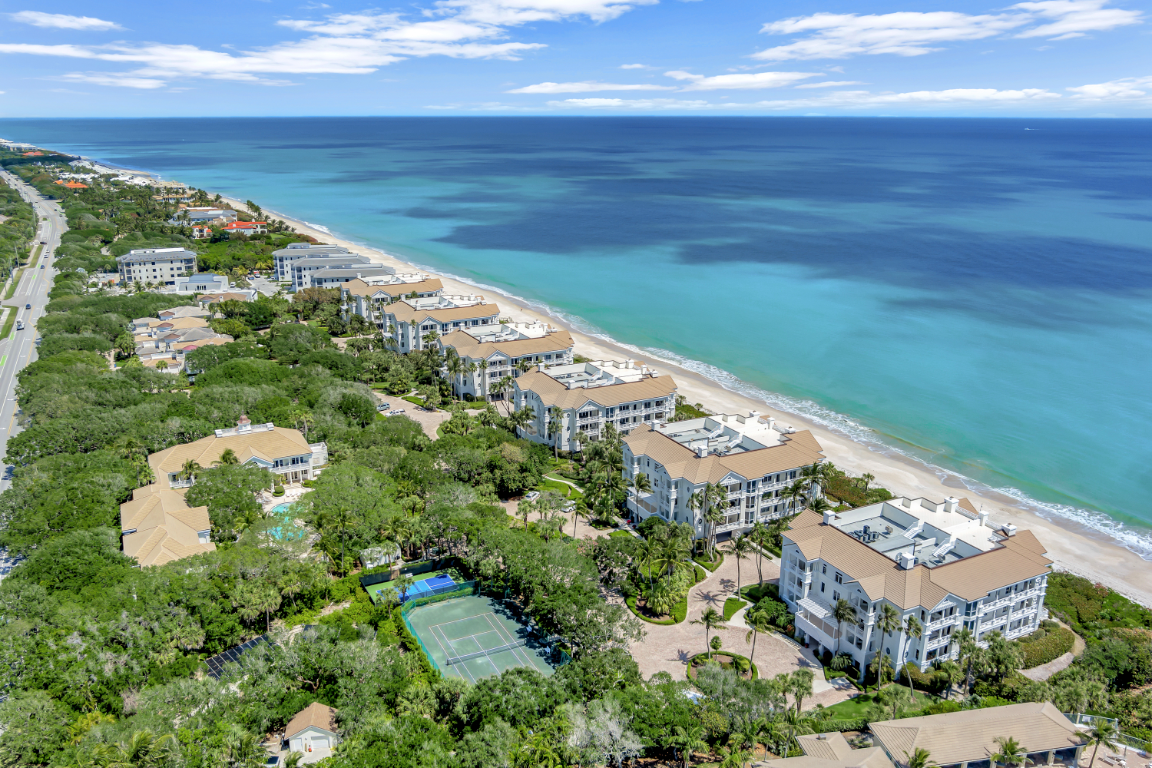 Aerial view of Carlton in Indian River Shores