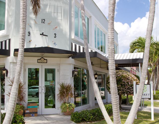 ocean drive central beach shops (1)