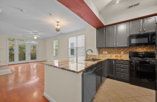 1001 Hillsborough Street, Unit 303, Raleigh, NC 27603