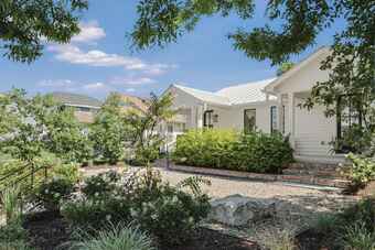 1806 5th Avenue North exterior and private courtyard in Germantown Nashville