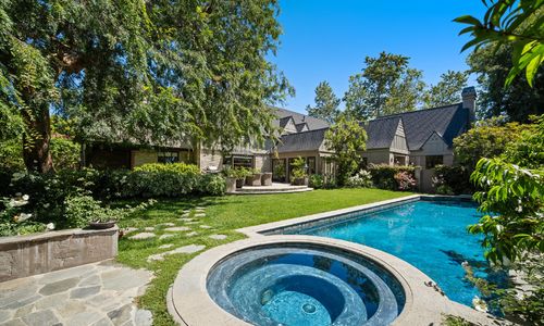 How we sold 143. S. Muirfield - Hancock Park