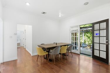 5_855_n_sweetzer_ave_014