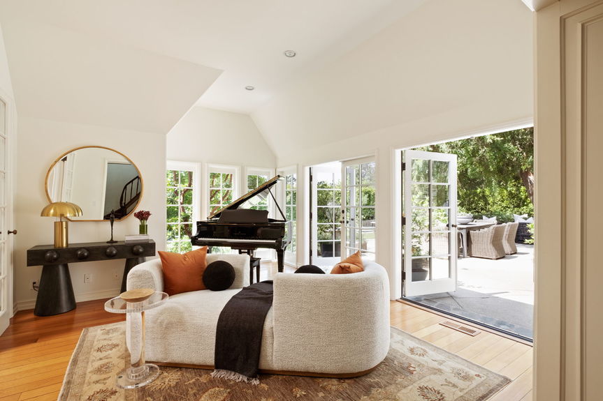 12-web-or-mls-143-s-muirfield-rd