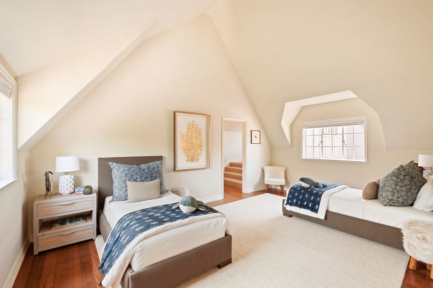 47-web-or-mls-143-s-muirfield-rd