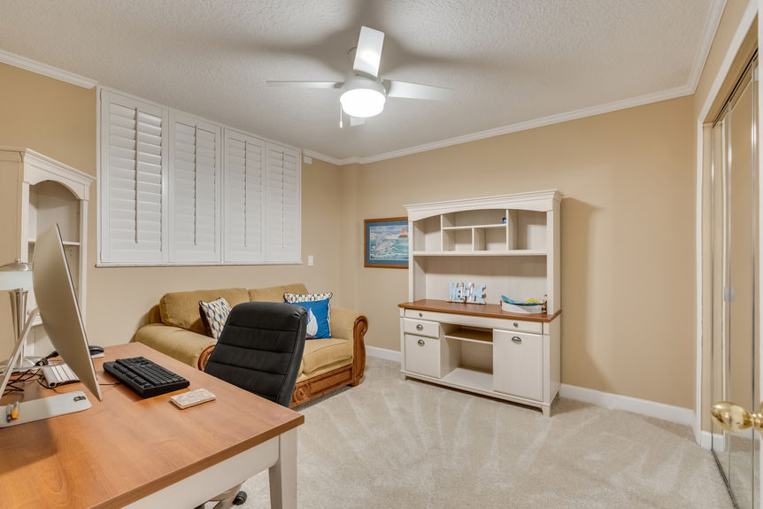Guest Bedrooms – Comfortable and beautifully furnished guest bedrooms in a beachfront condo at Sand Dollar Community.
