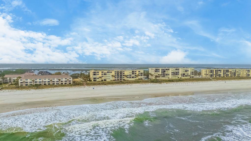 Beach Access – Private boardwalk leading to the pristine shores of St. Augustine Beach.