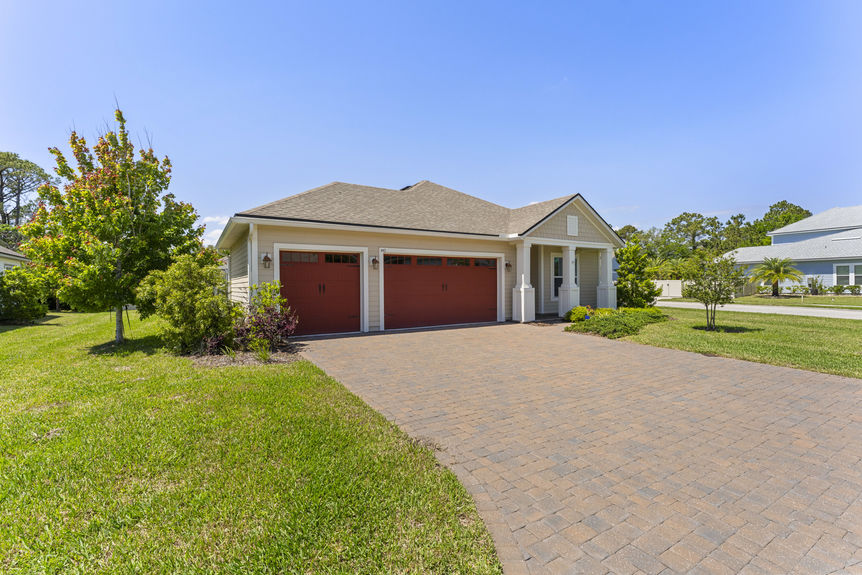 3 Car Garage Home In St. Augustine