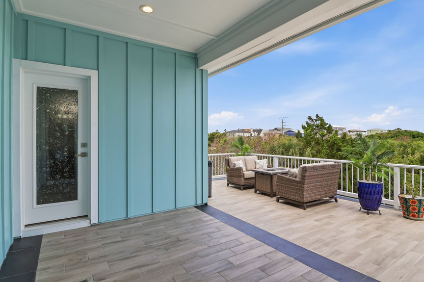 Ocean Breeze Lounge Deck | 5900 Costanero Rd St. Augustine