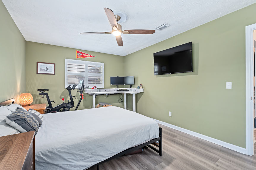 Bedroom (6)