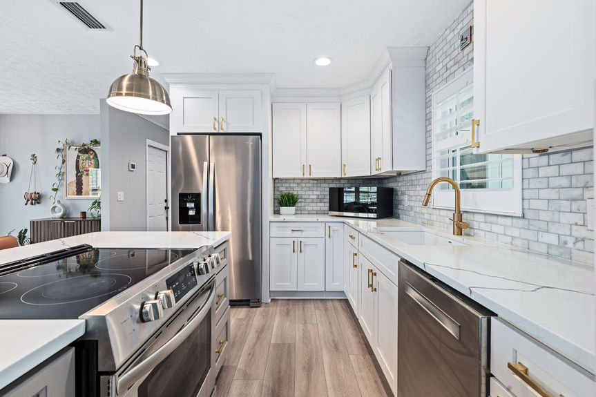 Fully Updated Kitchen with Island | Ponte Vedra Beach, FL