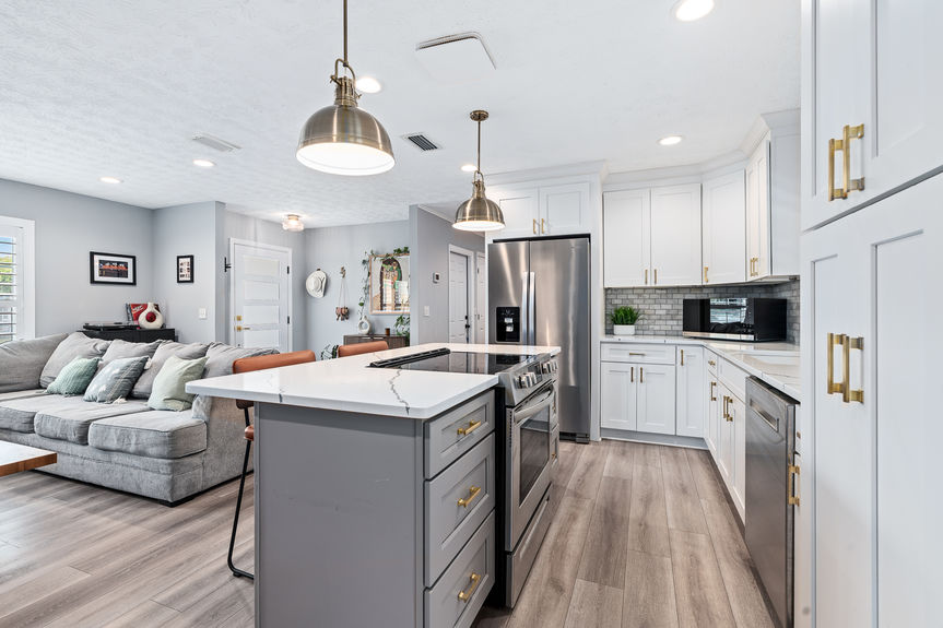 Fully Updated Kitchen with Island | Ponte Vedra Beach, FL