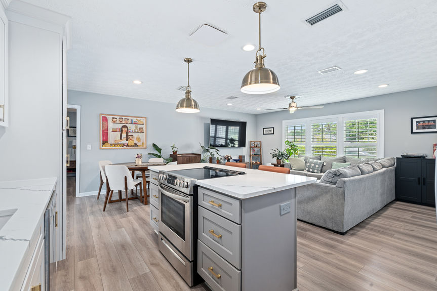 Fully Updated Kitchen with Island | Ponte Vedra Beach, FL