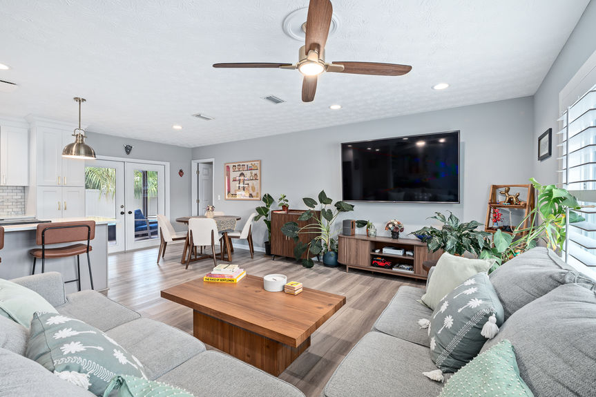 Living Room (4)