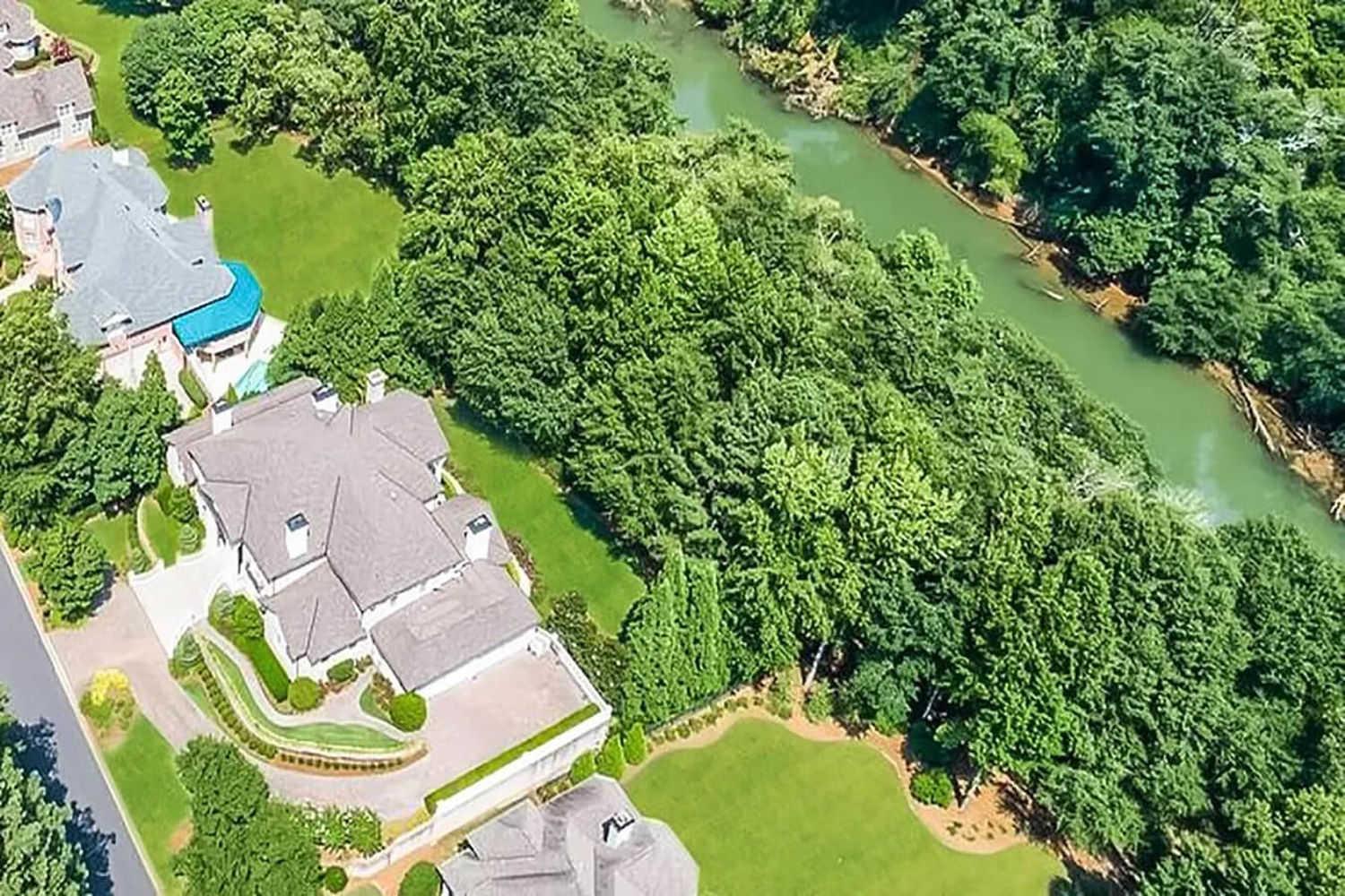 3d11b664430a53feb297e237472b2333l-b740973914rd-w2048_h1536-compressed