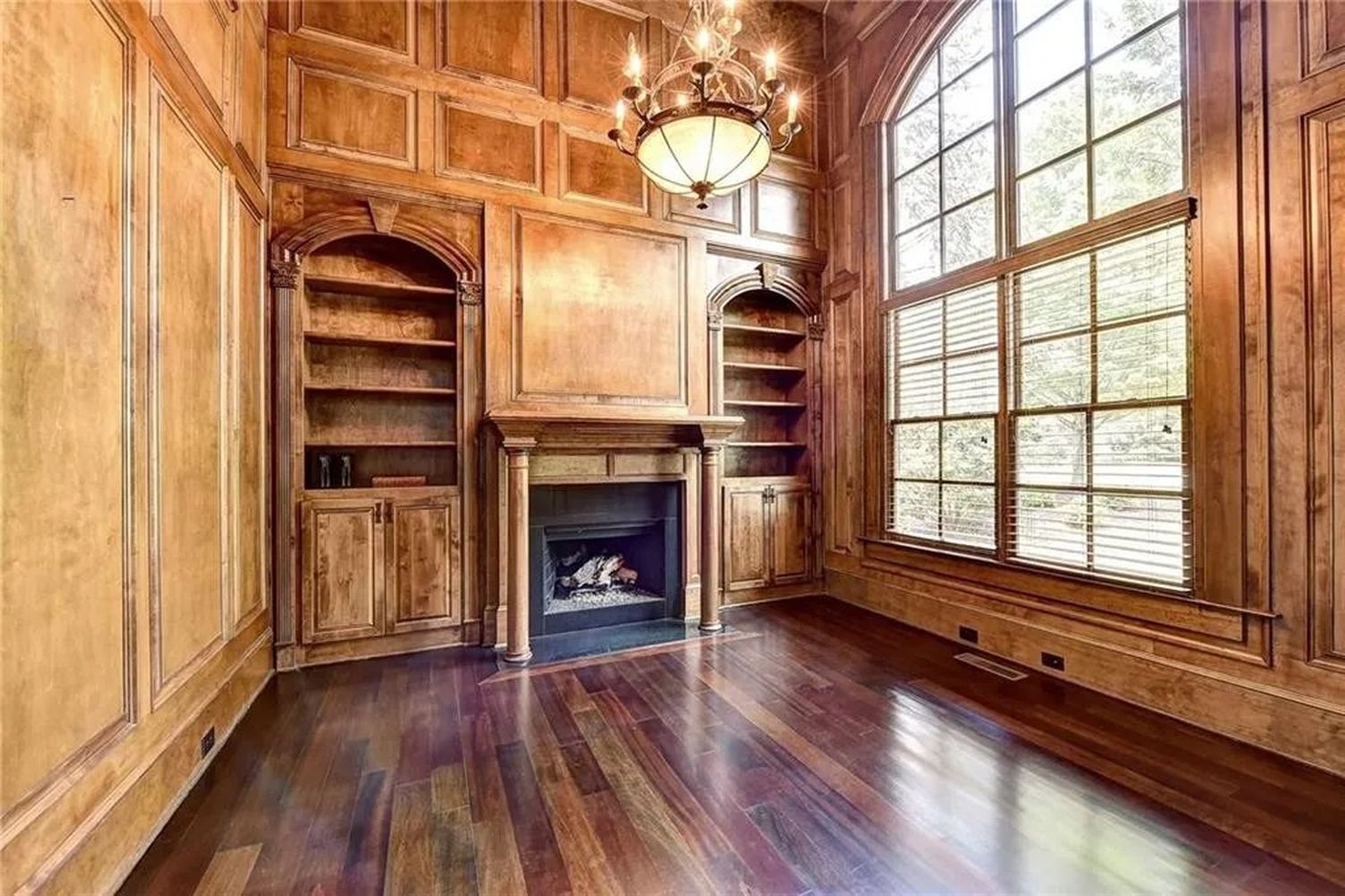 e4e1f5d4074bbd61b170f1adbb0beb53l-m4rd-w2048_h1536