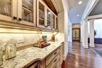 e4e1f5d4074bbd61b170f1adbb0beb53l-m6rd-w2048_h1536