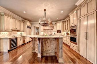 e4e1f5d4074bbd61b170f1adbb0beb53l-m9rd-w2048_h1536