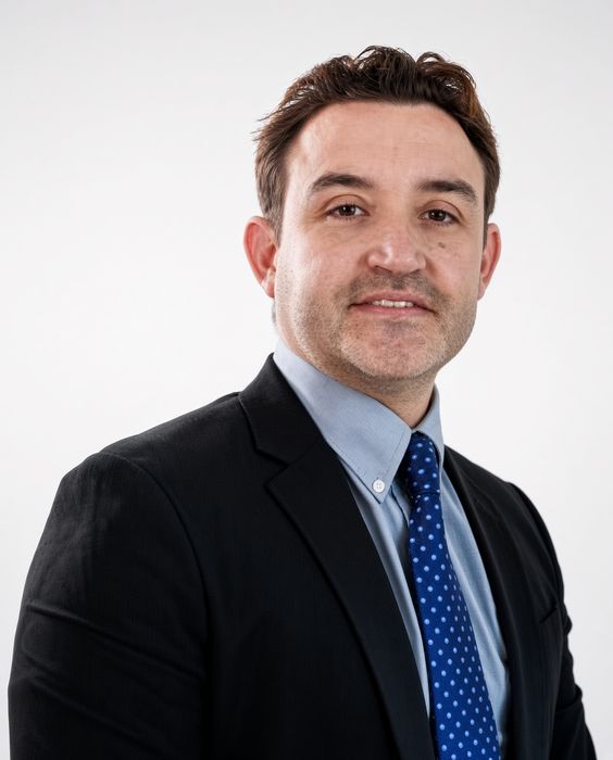 Efrain Albertos