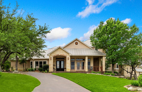 front-house-big-yard