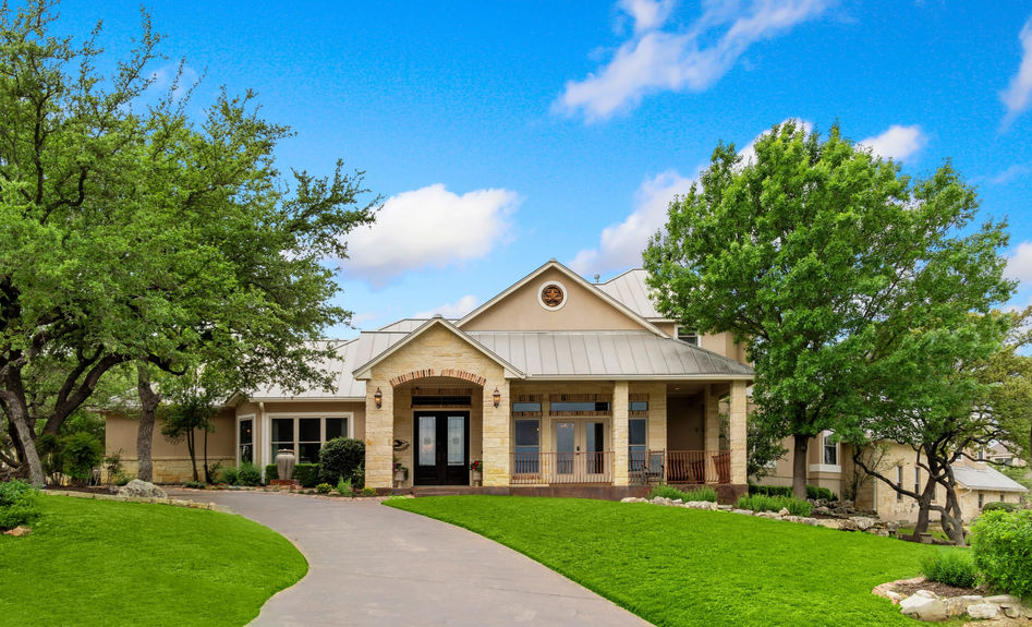 front-house-big-yard