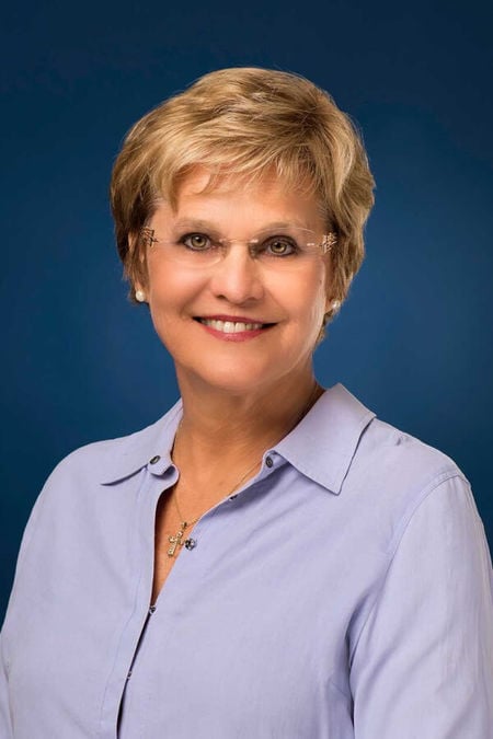 Lugean Hogan, REALTOR®/BROKER, ABR, CLHMS of Star Team Real Estate.