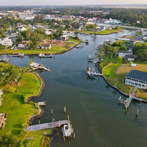 Which Morehead City Neighborhoods Have the Best Deep Water Access for Boats?