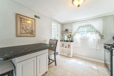 12_3_Lewis_Farm_Rd_Dedham_MA_02026_USA-Kitchen-PVM03312