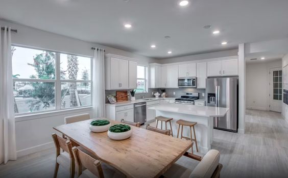 Ellenwood KItchen Dining