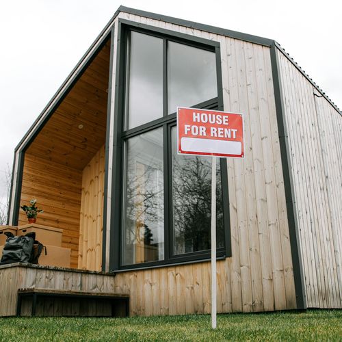 Rent vs. Buy in Today’s Market: A Real Math Breakdown for 2025