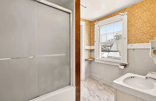 46a14c63b218144bb5d606c25b5d00f5-cc_ft_768