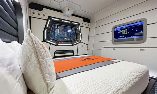 Disney will CLOSE its Star Wars Hotel!!