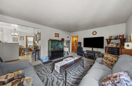 27-web-or-mls-7184-amherst-st