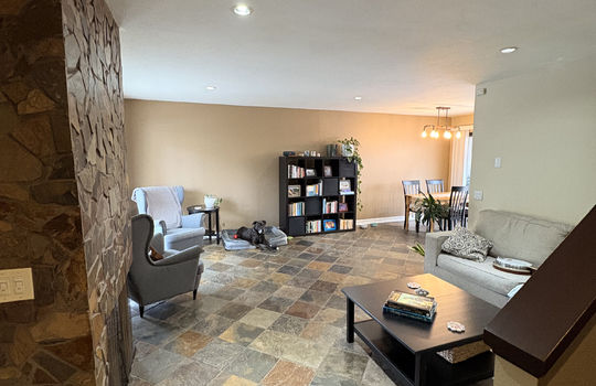 2710 Ariane Dr., Unit 3, San Diego, CA 92117
