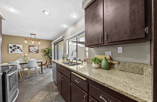 14-web-or-mls-2710-ariane-dr-unit-3