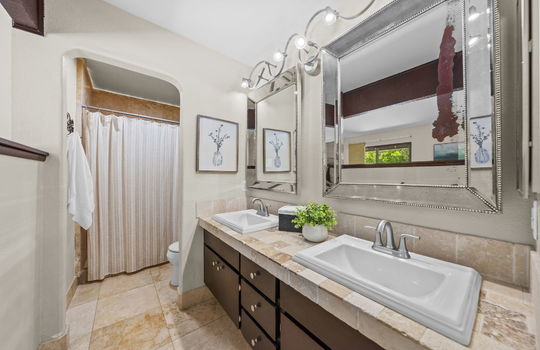 26-web-or-mls-2710-ariane-dr-unit-3
