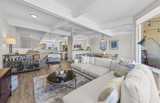 8-web-or-mls-2335-caringa-way