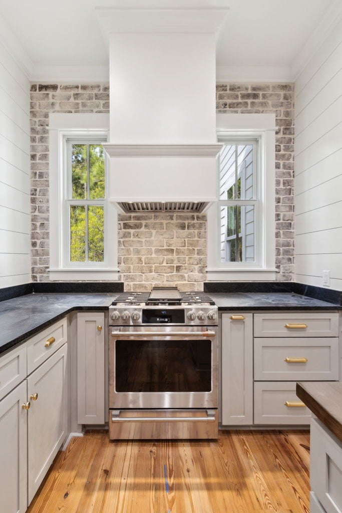 ASR-109JettyPl-Kitchen2