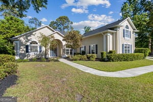 1091 Greenwillow Dr