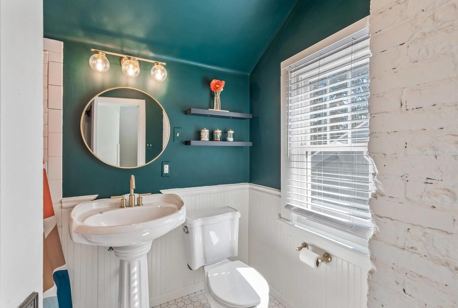 1ed793037935cefba15ab73f1a2b11f7