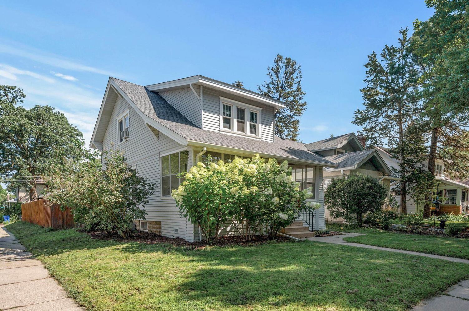 5c63e73a36692140b4d9614da12d1e91