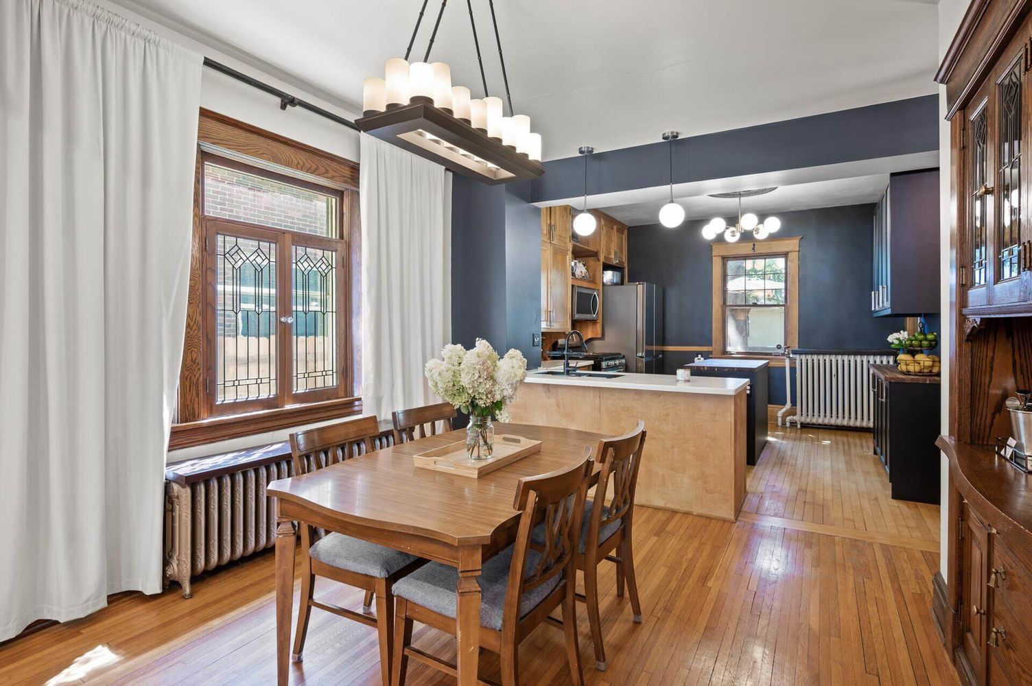 1930 Grand Avenue 10