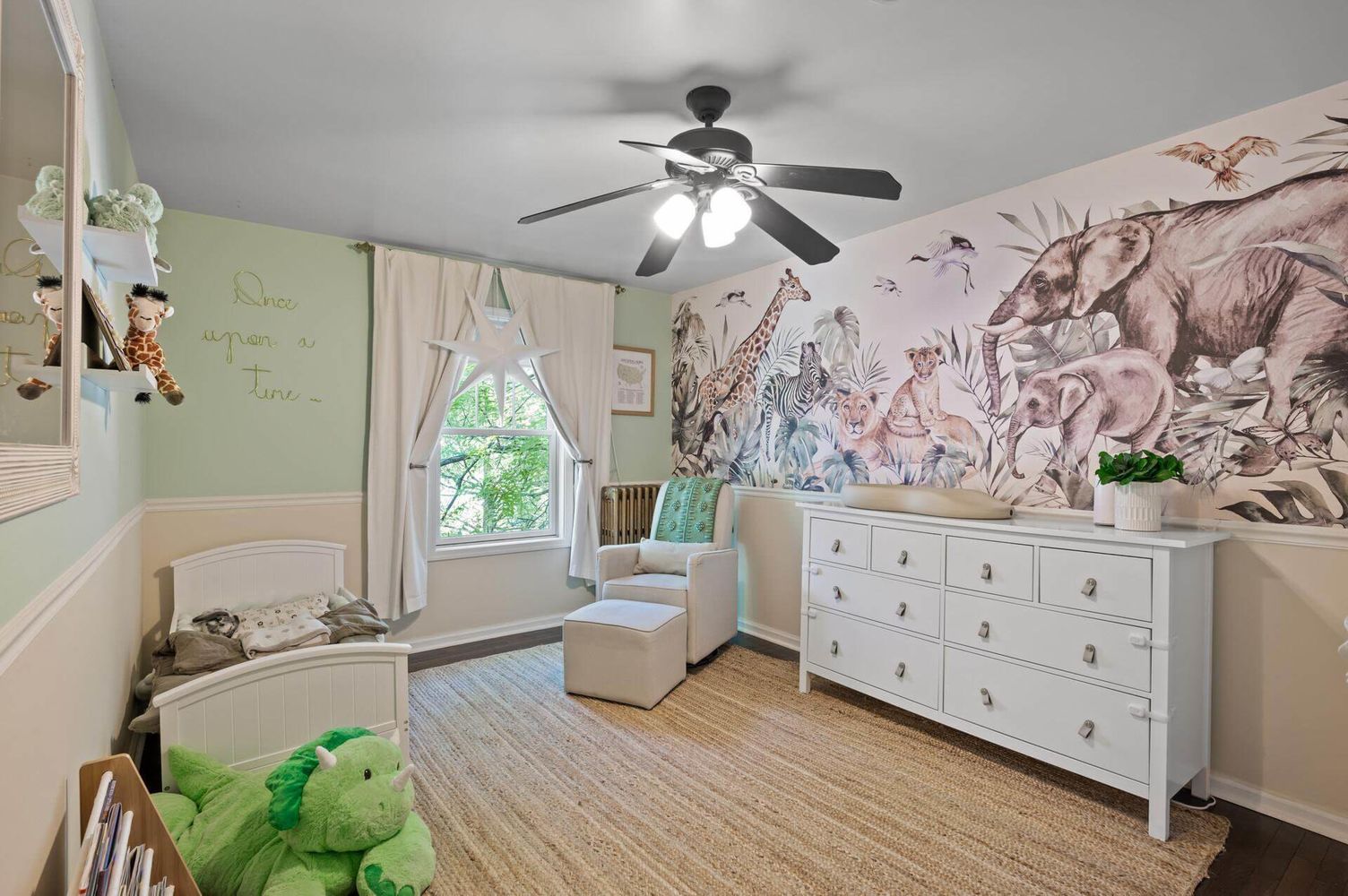 1930 Grand Avenue 35