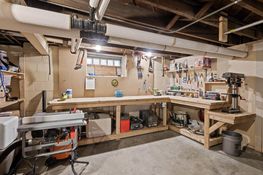 1930 Grand Avenue 40