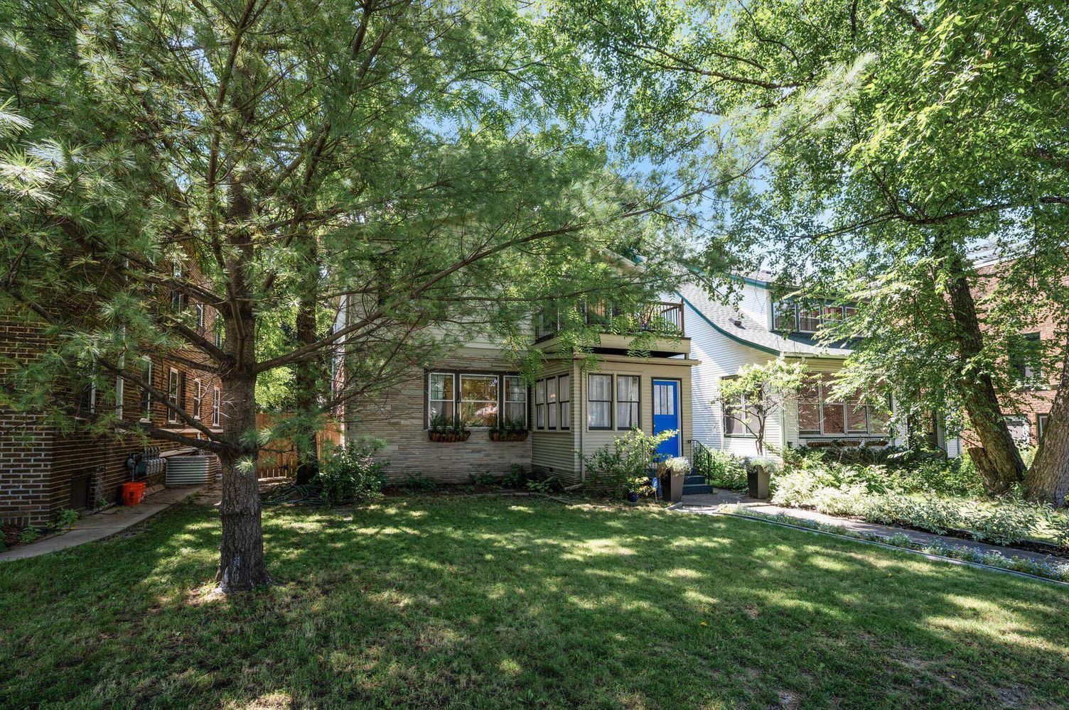 1930 Grand Avenue 52