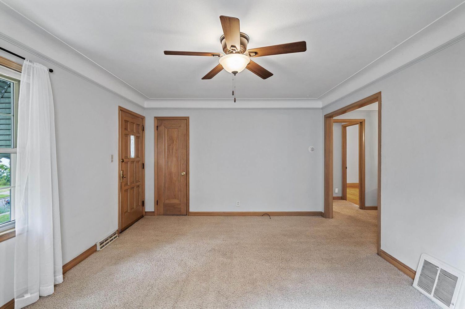 5645 44th Avenue S 6