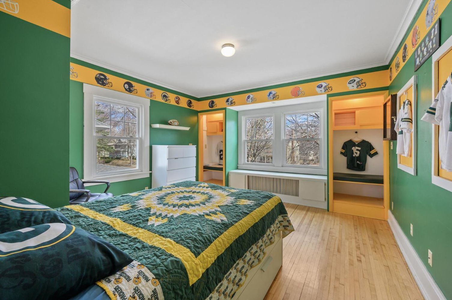 145 Amherst Street 23