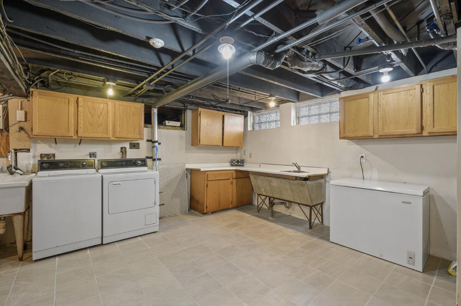 145 Amherst Street 50